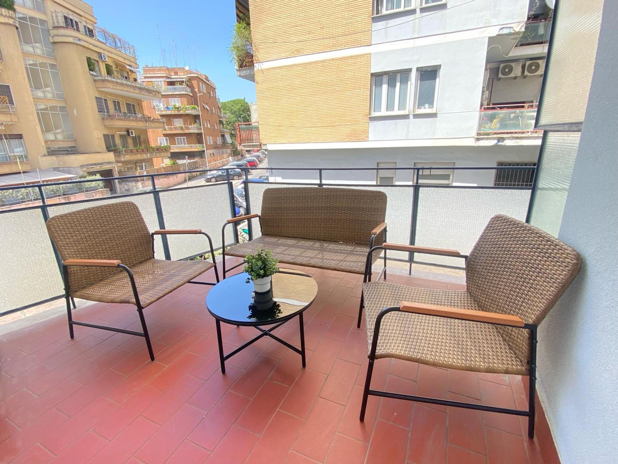 Lejlighed Golden Essence Apartment - Terrace & Metro